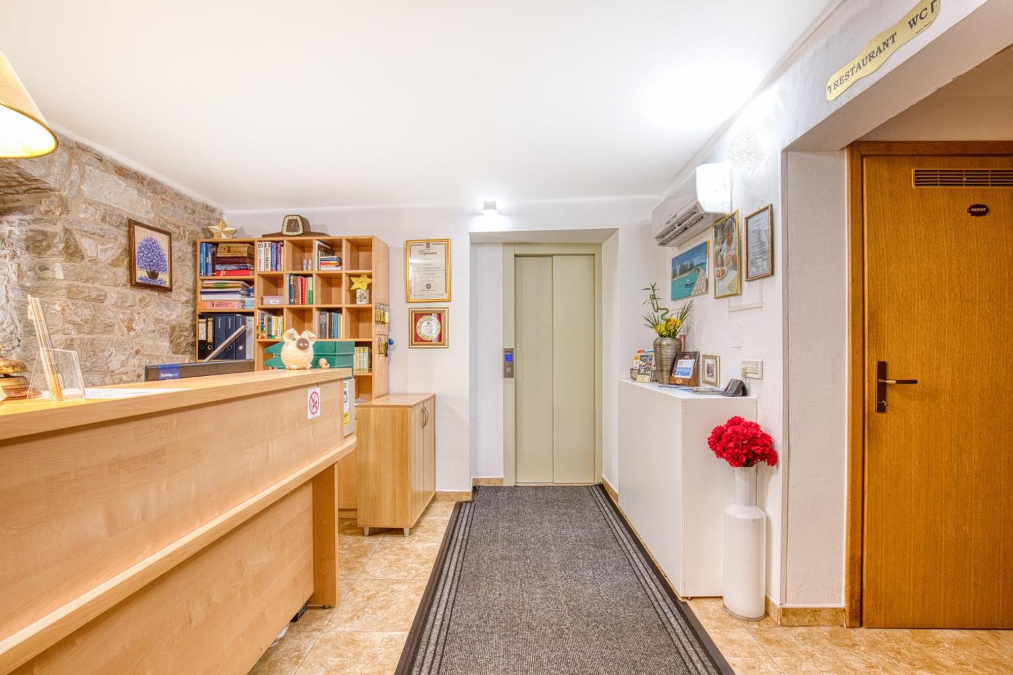 Boutique Hotel Santa Maria Novigrad  Luaran gambar
