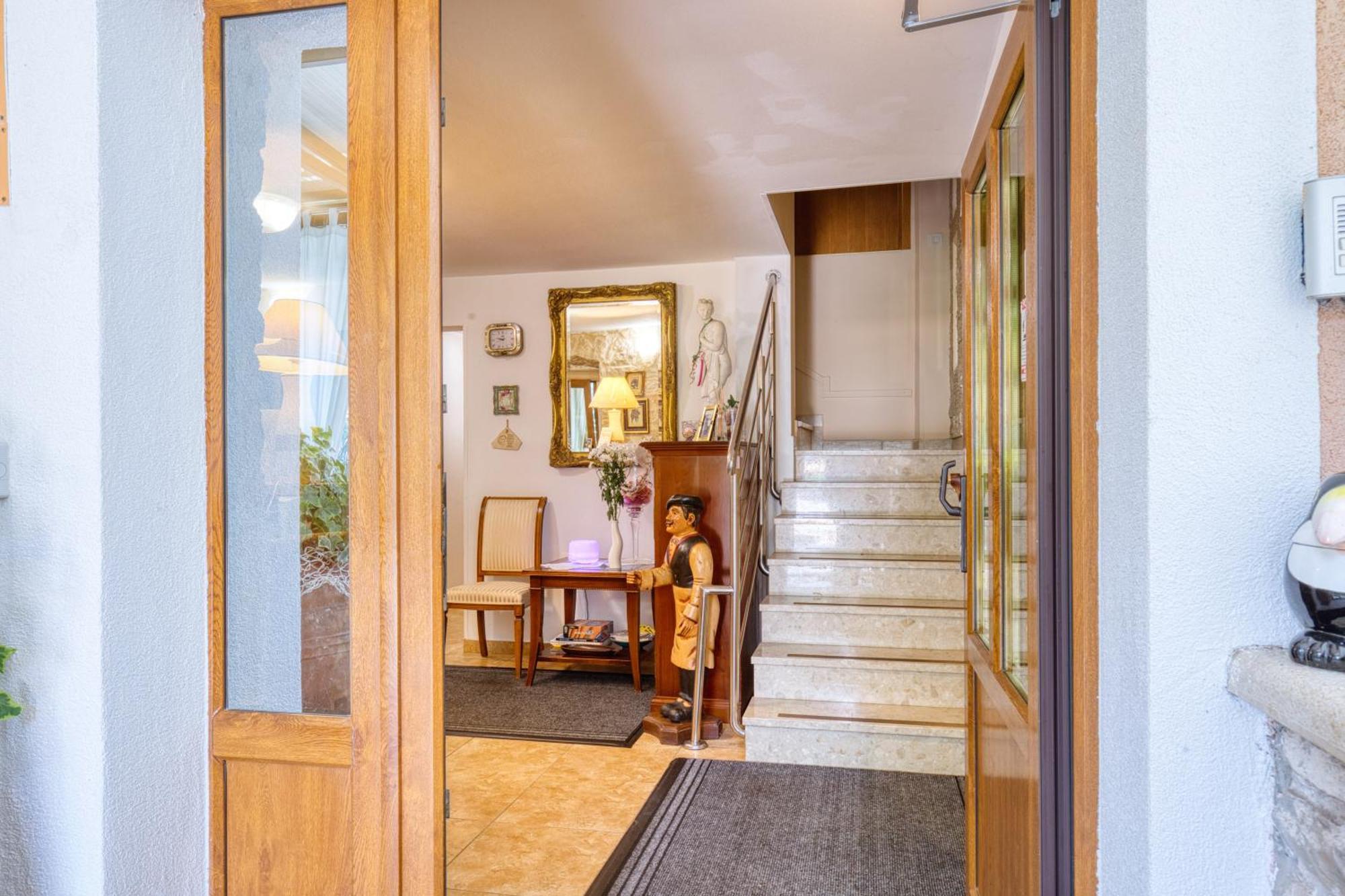 Boutique Hotel Santa Maria Novigrad  Luaran gambar